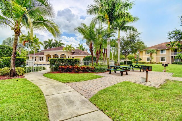 6505 Emerald Dunes Drive 201, West Palm Beach, FL 33411
