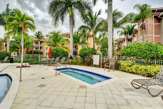 6505 Emerald Dunes Drive 201, West Palm Beach, FL 33411