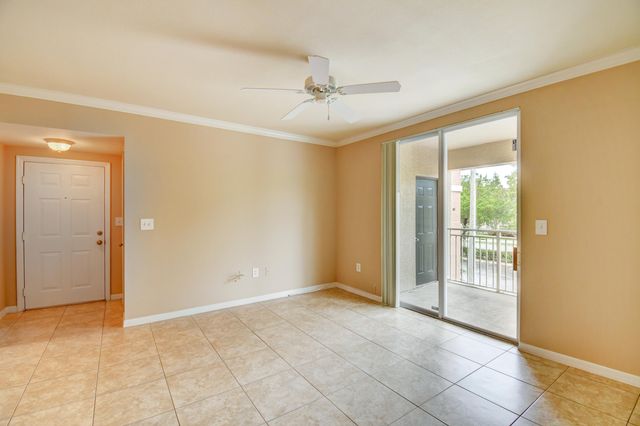 6505 Emerald Dunes Drive 201, West Palm Beach, FL 33411