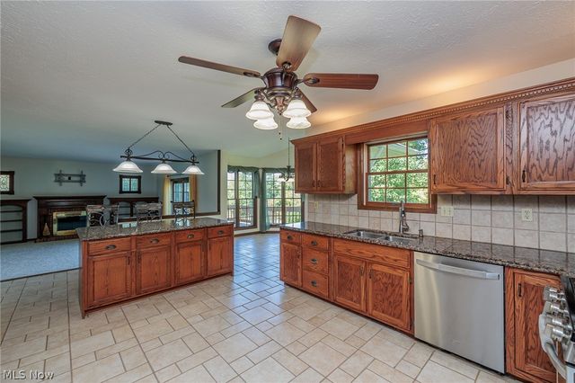 2881 Pine Hill Drive, Medina, OH 44256