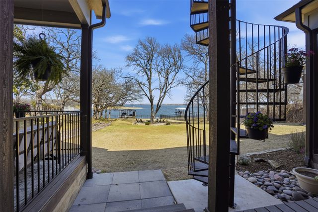 11754 North Court, Azle, TX 76020