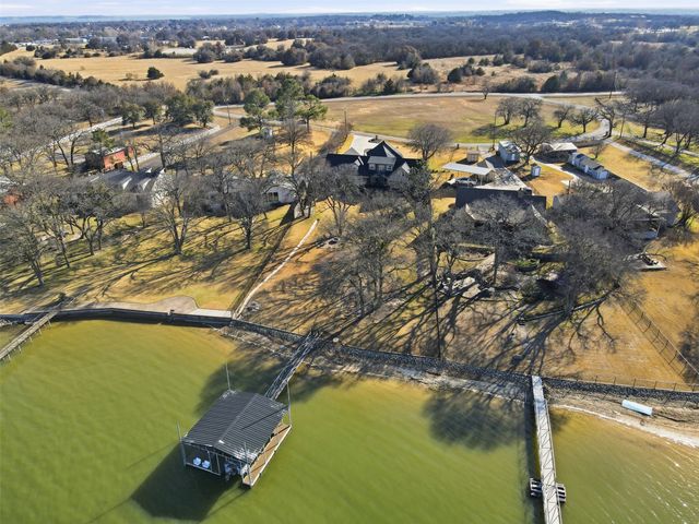 11754 North Court, Azle, TX 76020