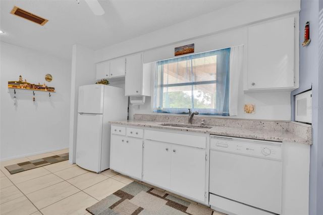 4470 NARRAGANSET TRAIL 90A, Sarasota, FL 34233