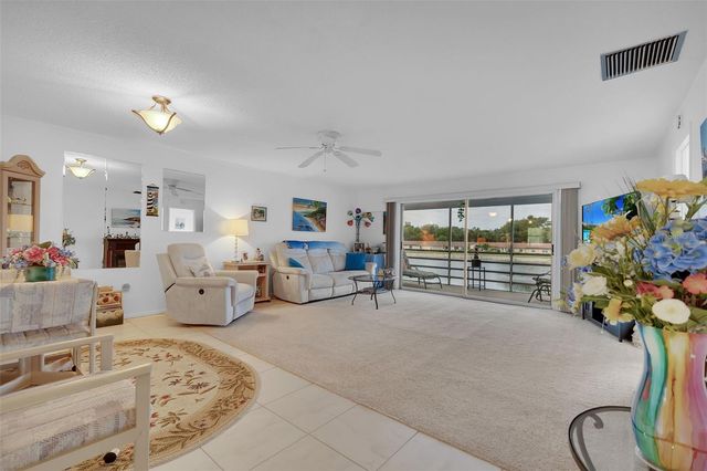 4470 NARRAGANSET TRAIL 90A, Sarasota, FL 34233
