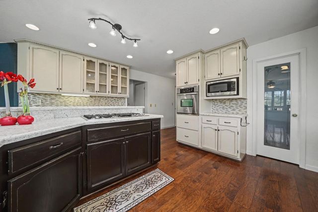 324 Augusta Ct, Valley Springs, CA 95252