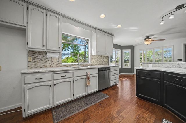 324 Augusta Ct, Valley Springs, CA 95252