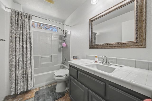 324 Augusta Ct, Valley Springs, CA 95252