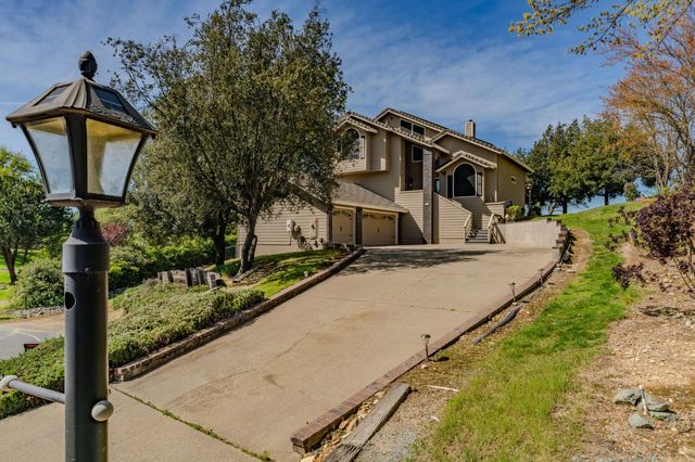 324 Augusta Ct, Valley Springs, CA 95252