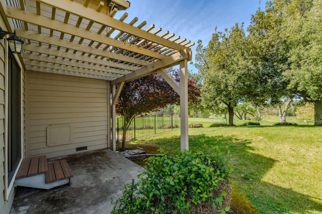 324 Augusta Ct, Valley Springs, CA 95252