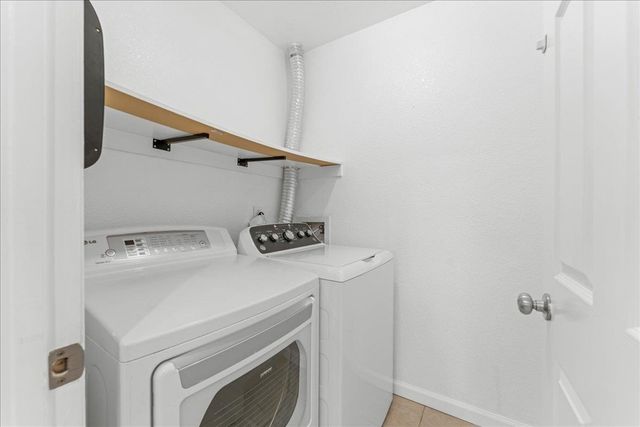 630 630 Canyon Oaks Dr C, Oakland, CA 94605