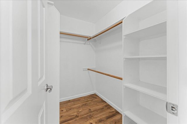 630 630 Canyon Oaks Dr C, Oakland, CA 94605