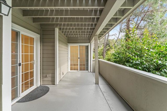 630 630 Canyon Oaks Dr C, Oakland, CA 94605