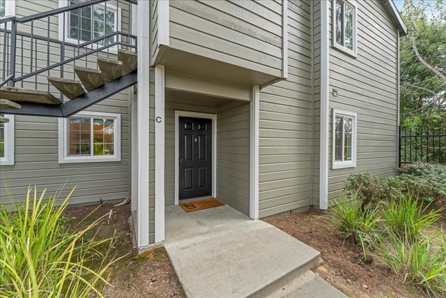 630 630 Canyon Oaks Dr C, Oakland, CA 94605