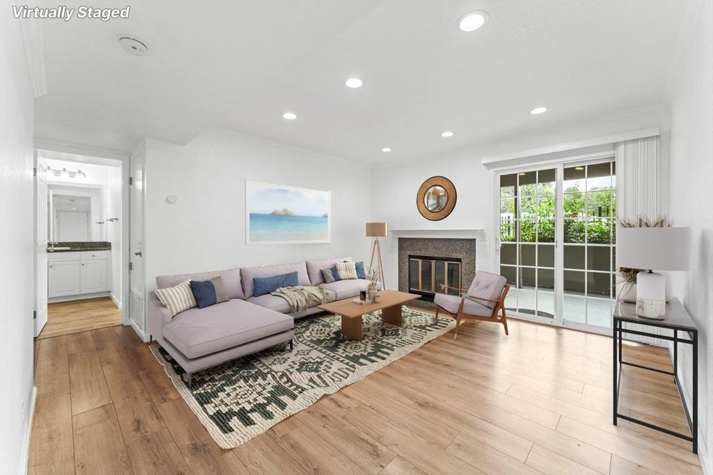 630 630 Canyon Oaks Dr C, Oakland, CA 94605