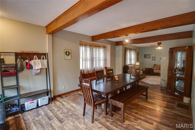 307 N East Street, Carlinville, IL 62626