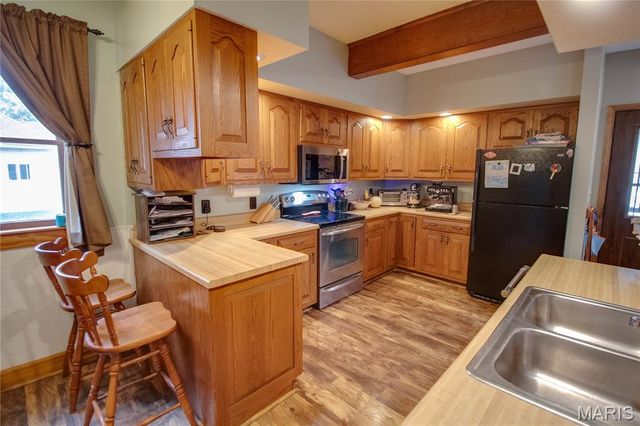 307 N East Street, Carlinville, IL 62626