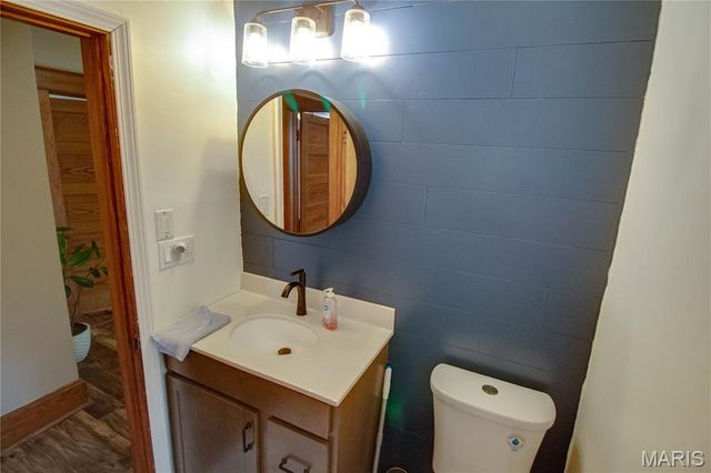 307 N East Street, Carlinville, IL 62626