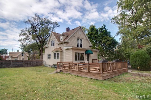 307 N East Street, Carlinville, IL 62626