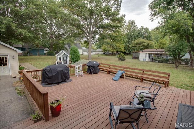 307 N East Street, Carlinville, IL 62626