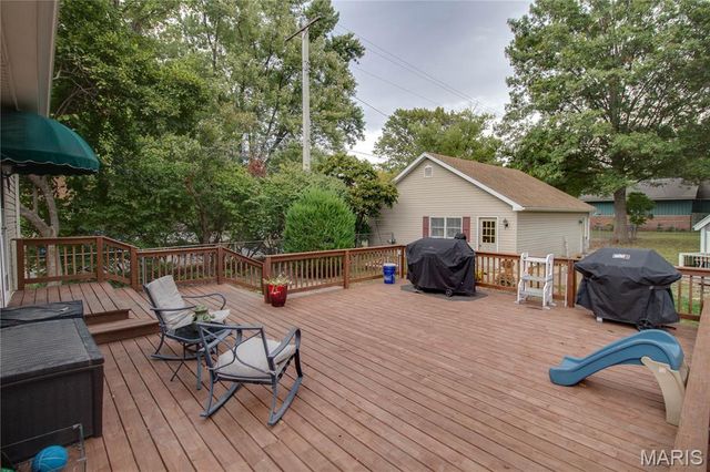 307 N East Street, Carlinville, IL 62626