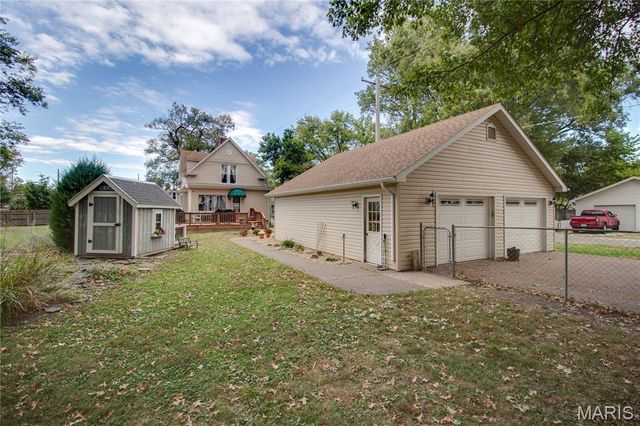 307 N East Street, Carlinville, IL 62626