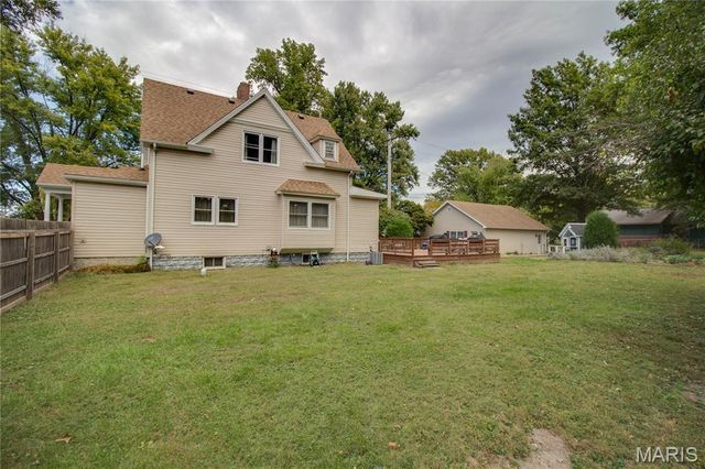 307 N East Street, Carlinville, IL 62626