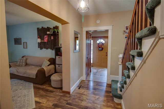 307 N East Street, Carlinville, IL 62626