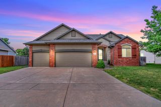 706 E Rolling View Dr, Park City, KS 67147