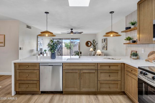 7006 E JENSEN Street 89, Mesa, AZ 85207