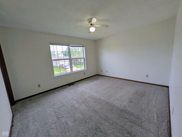 1685 Thresher Drive, Columbus, IN 47201