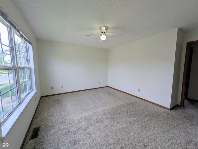1685 Thresher Drive, Columbus, IN 47201