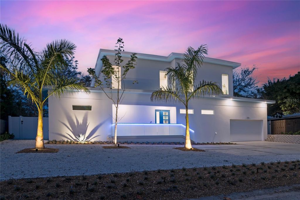 2585 CLEMATIS STREET, Sarasota, FL 34239