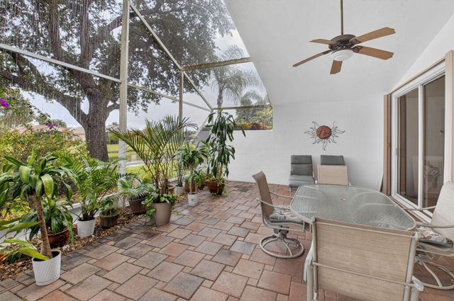 5256 Glenville Drive, Boynton Beach, FL 33437