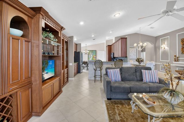 5256 Glenville Drive, Boynton Beach, FL 33437