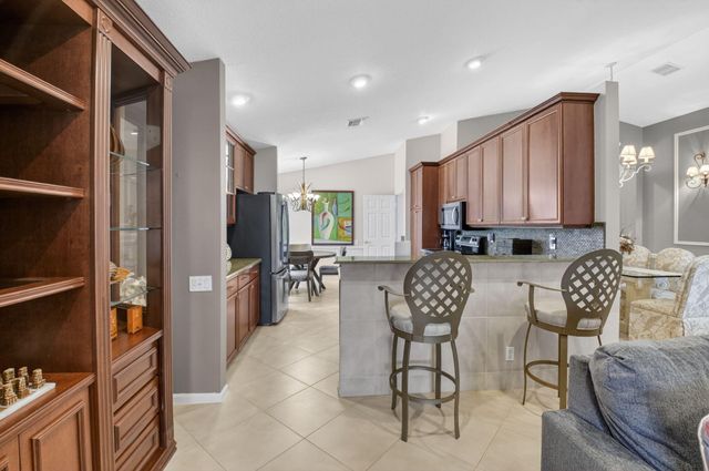 5256 Glenville Drive, Boynton Beach, FL 33437