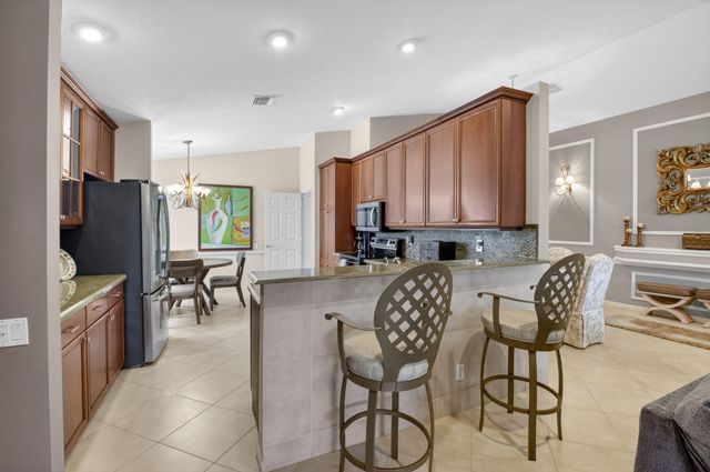 5256 Glenville Drive, Boynton Beach, FL 33437