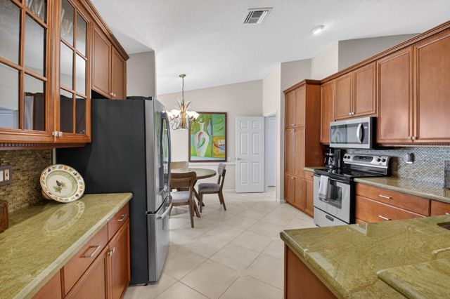 5256 Glenville Drive, Boynton Beach, FL 33437