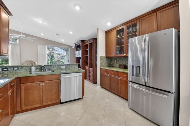 5256 Glenville Drive, Boynton Beach, FL 33437