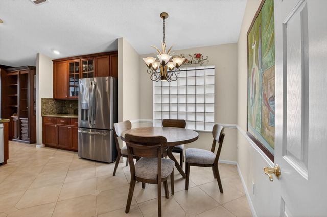 5256 Glenville Drive, Boynton Beach, FL 33437