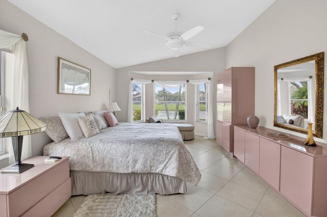 5256 Glenville Drive, Boynton Beach, FL 33437