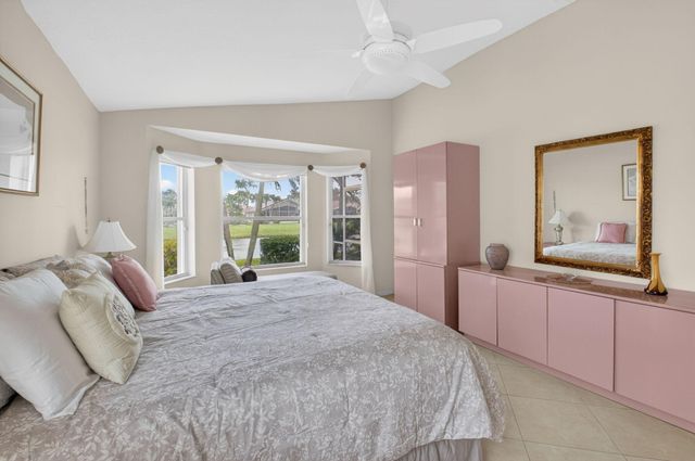 5256 Glenville Drive, Boynton Beach, FL 33437