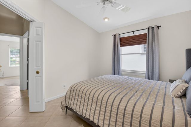 5256 Glenville Drive, Boynton Beach, FL 33437