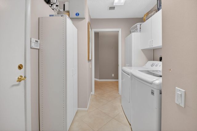 5256 Glenville Drive, Boynton Beach, FL 33437