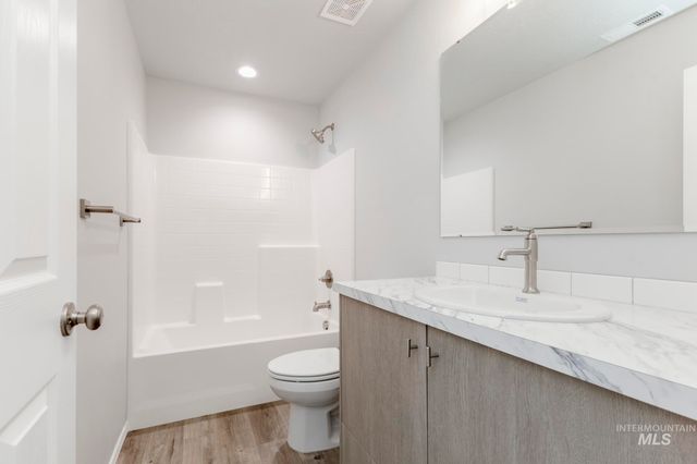 840 Morrow St, Mountain Home, ID 83647