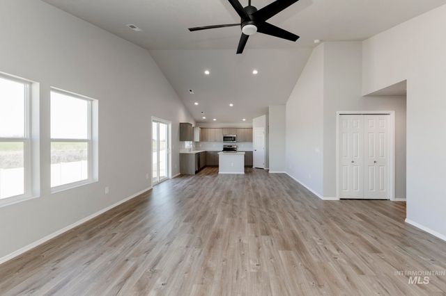 840 Morrow St, Mountain Home, ID 83647