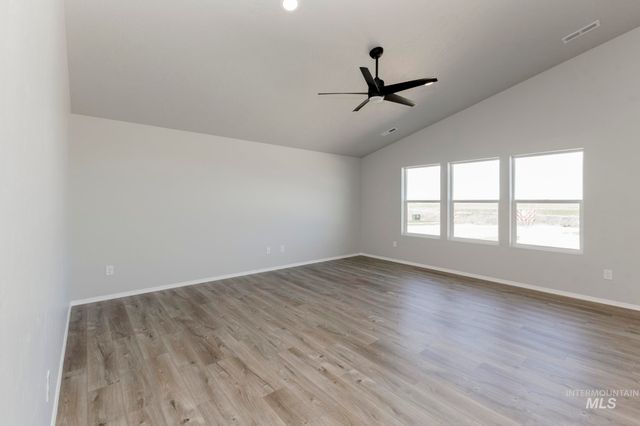 840 Morrow St, Mountain Home, ID 83647