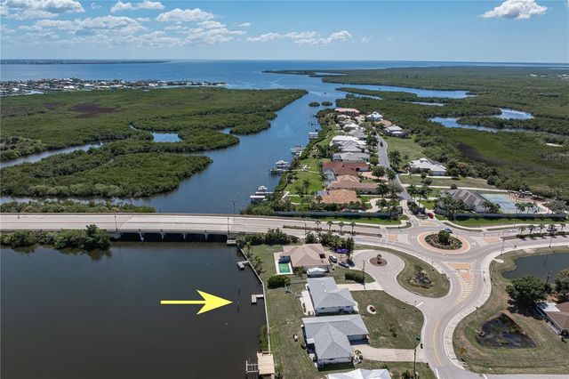 109 W TARPON BOULEVARD NW, Port Charlotte, FL 33952
