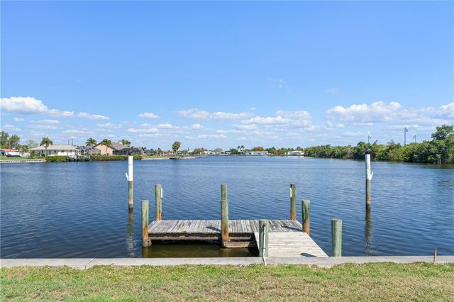 109 W TARPON BOULEVARD NW, Port Charlotte, FL 33952