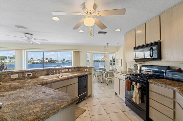 109 W TARPON BOULEVARD NW, Port Charlotte, FL 33952