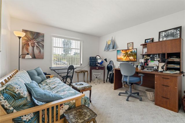 109 W TARPON BOULEVARD NW, Port Charlotte, FL 33952